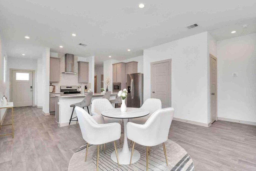 4Bedroom Escape - Near Med Center With Backyard Houston Esterno foto